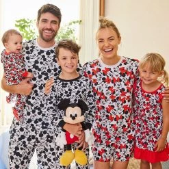 Disney Minnie Mouse Short Sleep Set For Women 10 Disney Minnie Mouse Short Sleep Set For Women -Disney 5104059580192 1